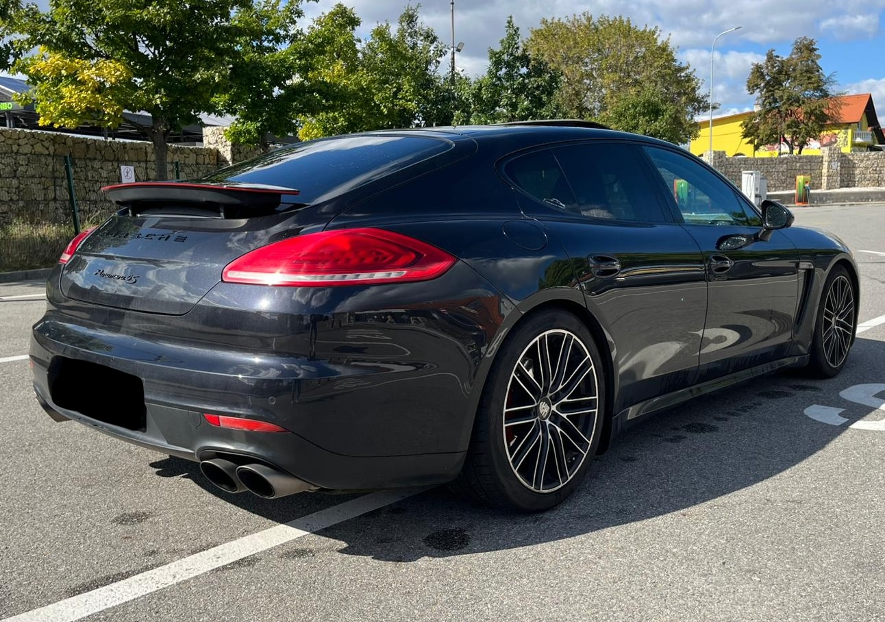 PORSCHE PANAMERA 4S | ČESKÉ OJETÉ AUTO | V6 BITURBO 480 KONÍ | ČERNÁ S ČERNOU KŮŽÍ | MAX VÝBAVA | PRAVIDELNÝ SERVIS | SUPER CENA | AUTOiBUY